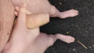 Risky masturbating outside at midday - porn video